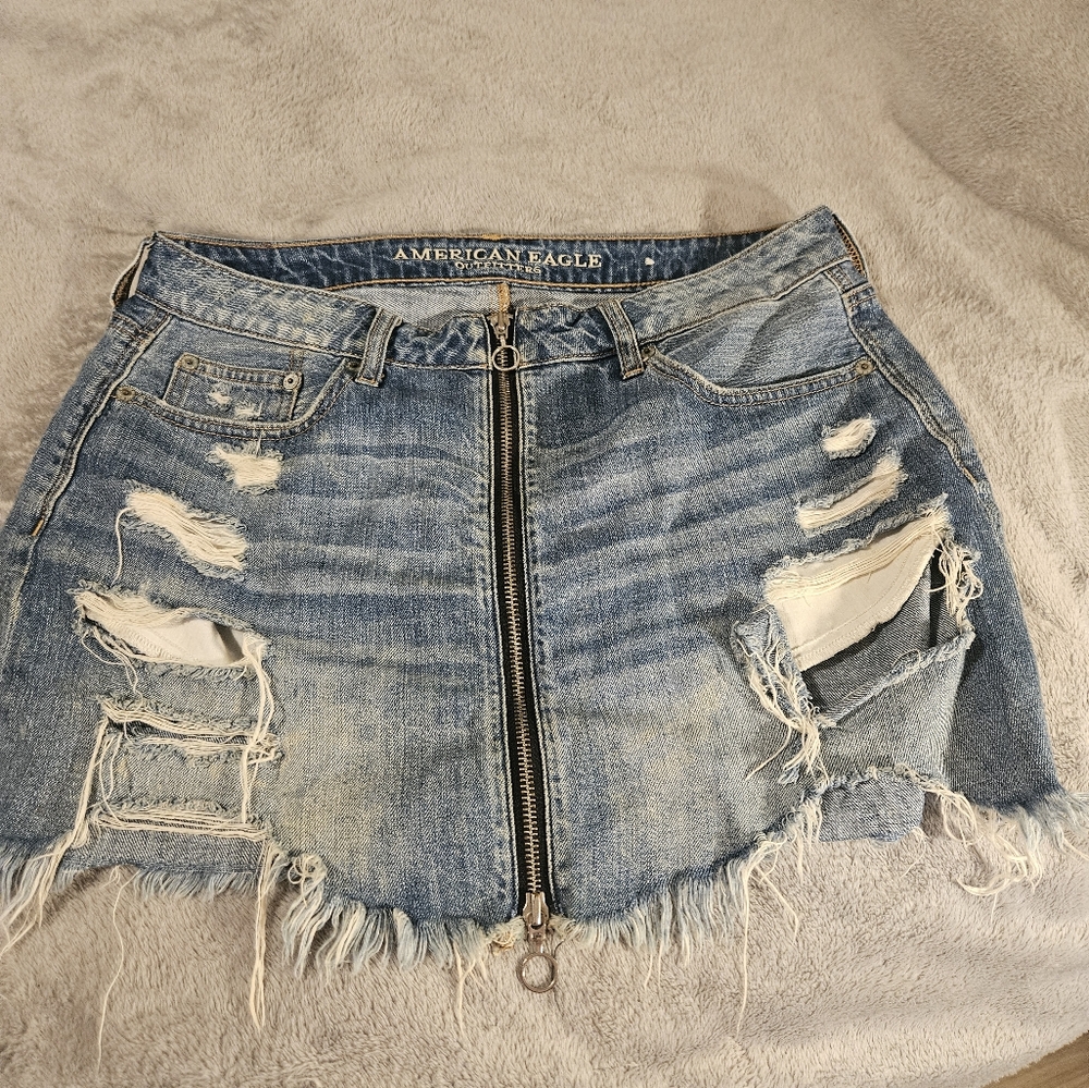 Distressed Denim Skirt American Eagle Size 10